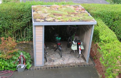 Fahrradschuppen mit Dachbegrünung